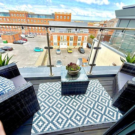 The Penthouse Margate, Balconies, Sea View, Gated Parking, Air Con! Appartement Buitenkant foto