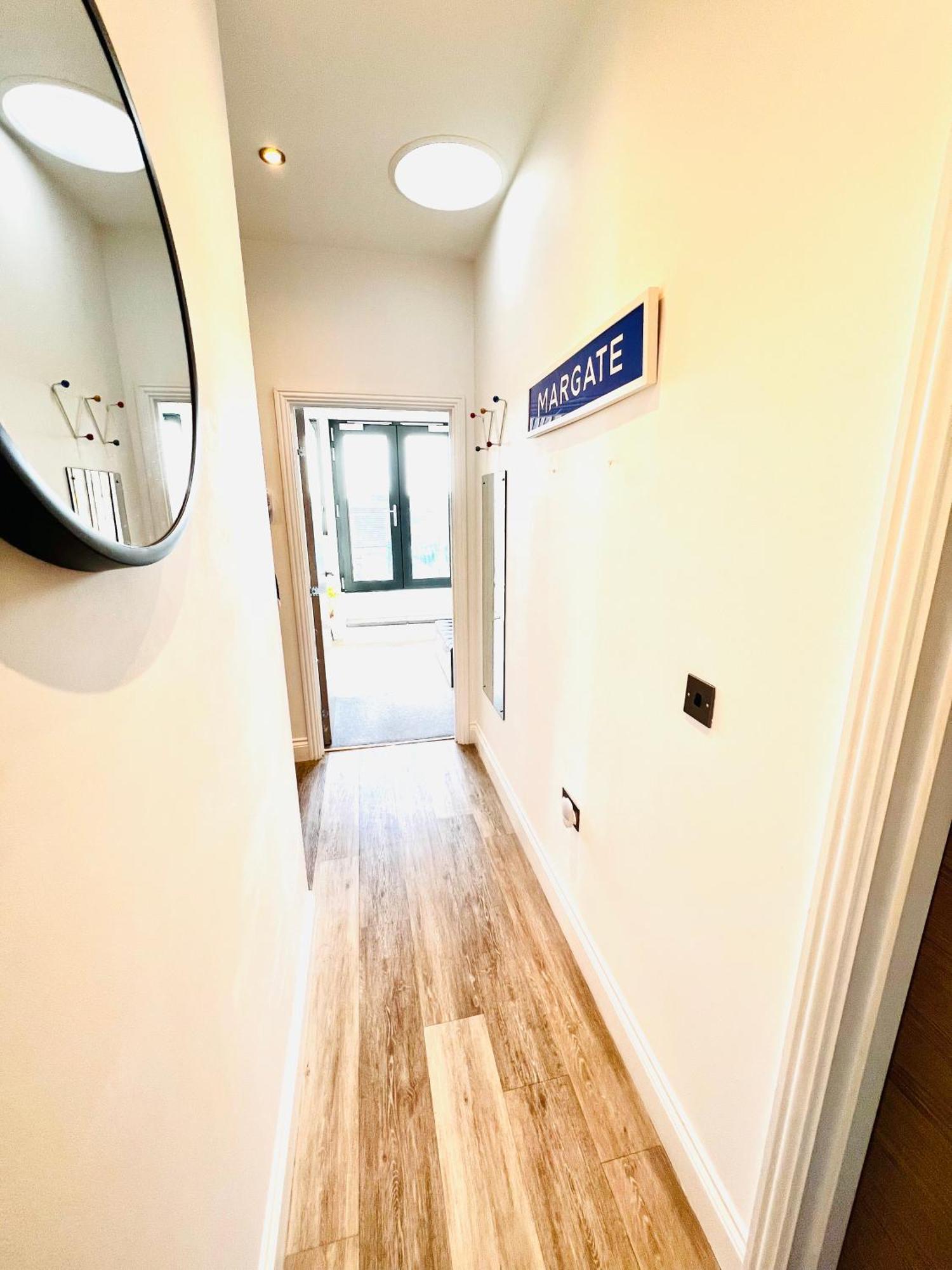 The Penthouse Margate, Balconies, Sea View, Gated Parking, Air Con! Appartement Buitenkant foto